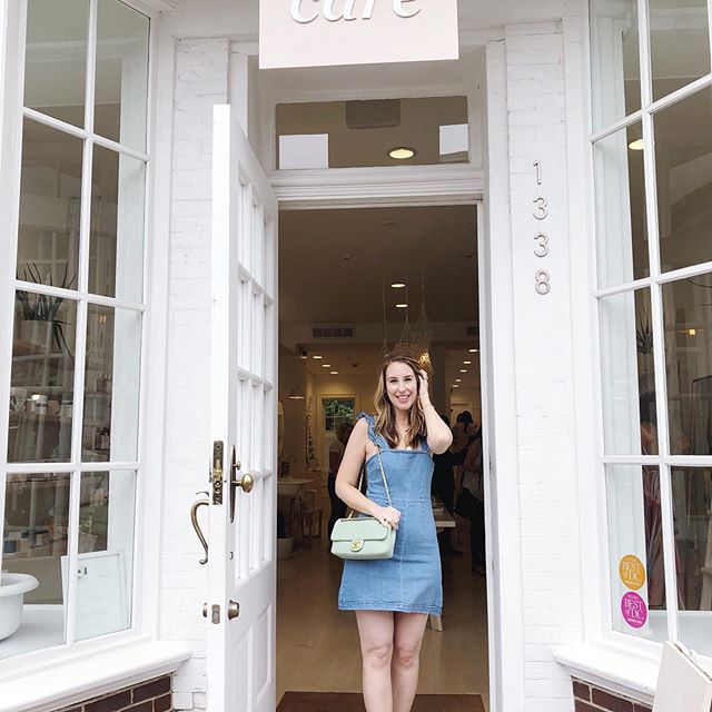 It was the ultimate #selfcaresunday with @skincando and my #skincandosquad. We did a green beauty tour around the city (thank you @restonlimousine for the ride), starting at the ‘speakeasy’ garden spa, followed by @takecareshopdc and @veerandwander_dc, and dinner @okusushidc. I had so much fun learning about how green beauty in DC has evolved and trying CBD infused products. #skincandoambassador #organicskincare #greenbeautybloggers #skincando #dcblogger #acreativedc #cbdbeauty