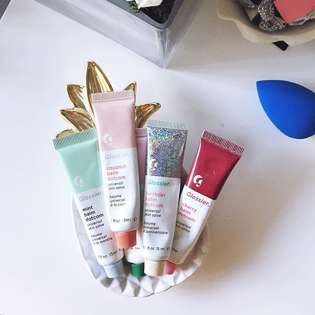 Roll call! What’s your favorite flavor of Glossier Balm Dotcom?🍒🥥🌹🌿 🎂#glossierrep #lipbalmlover #flashesofdelight #discoverunder5k #glossier