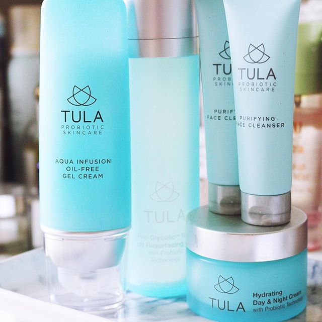 My favorite @tula products 💦including the 10% pH Resurfacing Gel Toner. It’s gentle on my sensitive skin and it leaves my skin feeling so smooth and looking radiant. The gel consistency is pretty awesome too. #tulaskincare #skincareobsessed #skincaretips #skincareroutine #skincarejunkie #prettypackaging