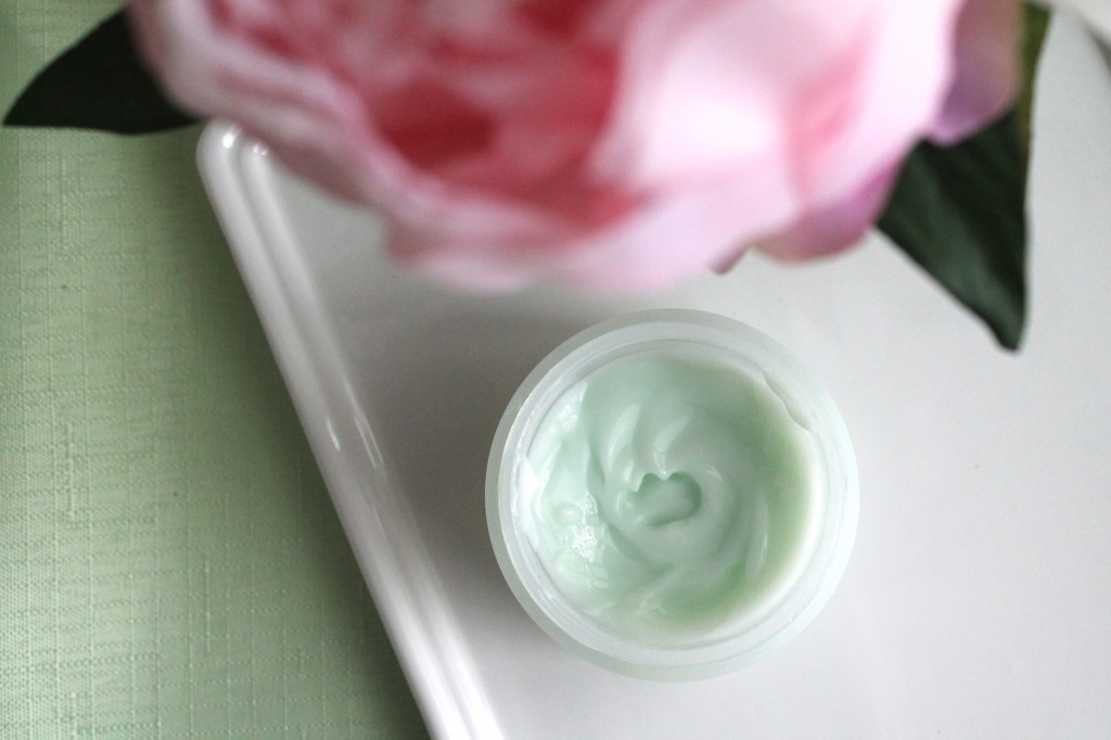 Olay Fresh Effects Dew Over Moisturizer - Politics of Pretty