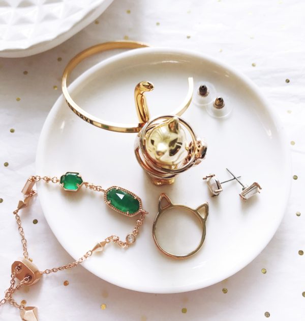 my dainty jewelry collection, kendra scott, necklaces, mantraband